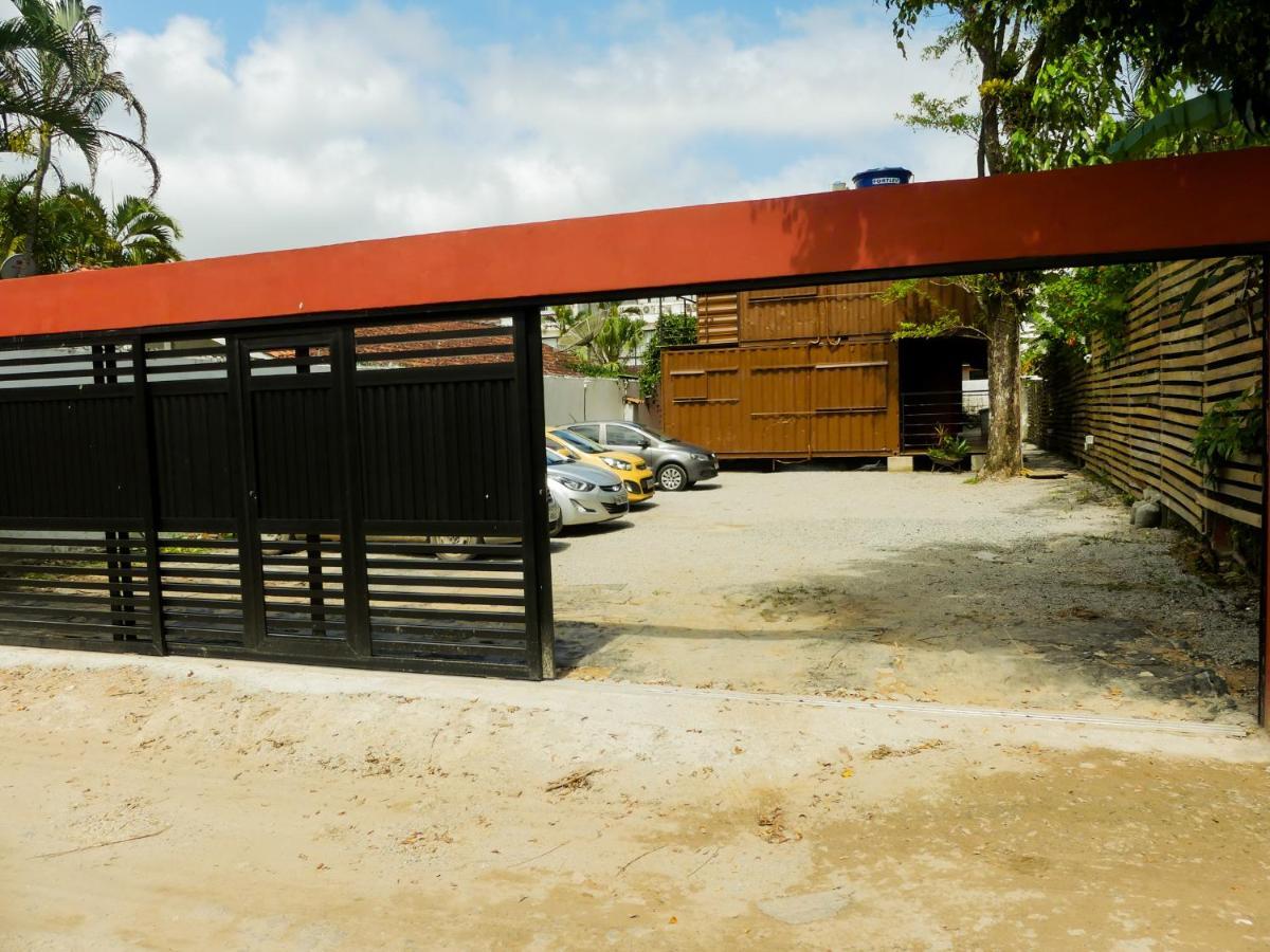 Praia Camburi - Studios Kuta Luaran gambar